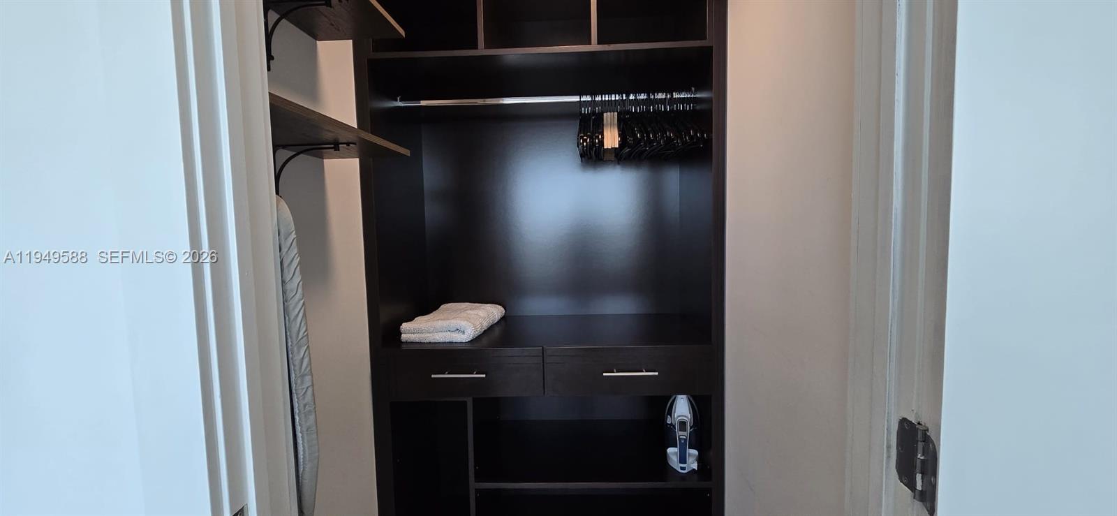 60 Southwest 13th Street, Unit 3808 Miami, FL 33130 - Photo 7 of 9