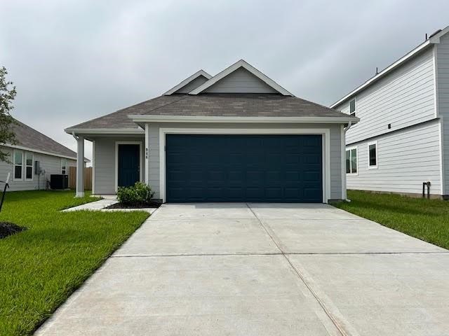 946 Luke Darrell Drive Rosharon, TX 77583 - Photo 1 of 22 a front view of a house with a yard