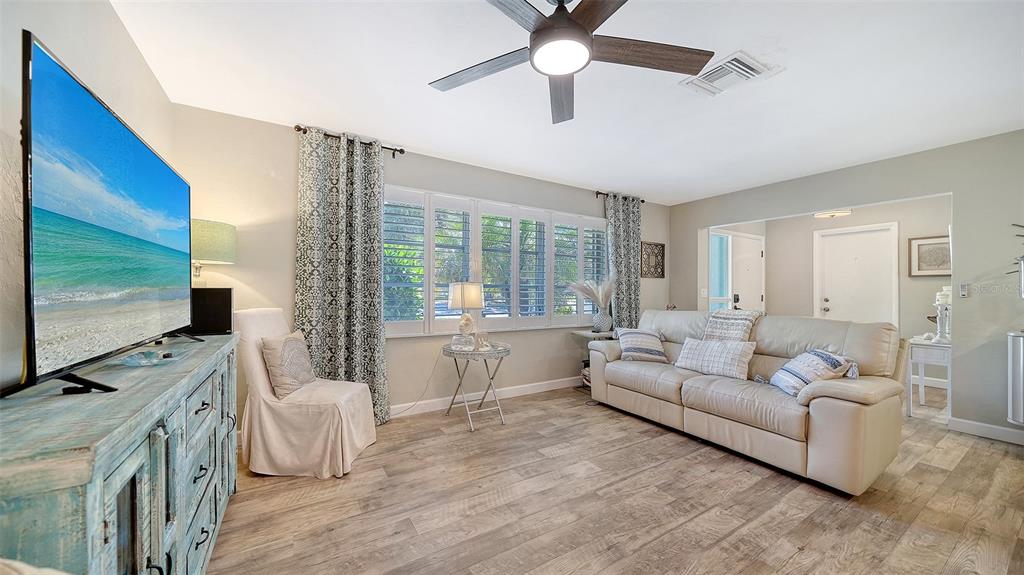 6758 South Lockwood Ridge Road Sarasota, FL 34231 - Photo 12 of 85