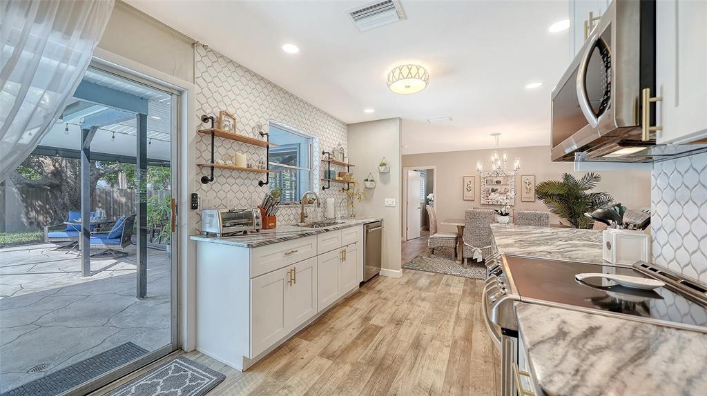 6758 South Lockwood Ridge Road Sarasota, FL 34231 - Photo 19 of 85