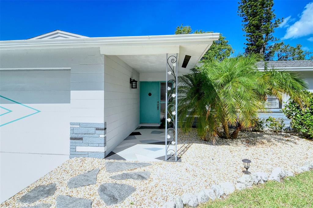 6758 South Lockwood Ridge Road Sarasota, FL 34231 - Photo 2 of 85