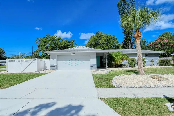 $7,950 | 6758 South Lockwood Ridge Road, Sarasota, FL 34231