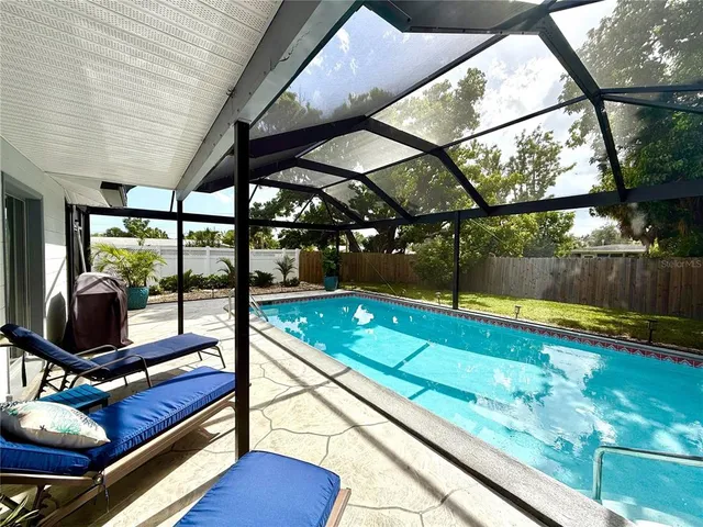 a car parked in front of a building