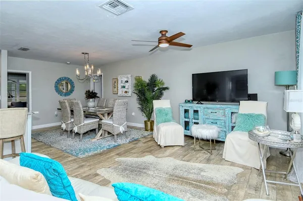 $7,950 | 6758 South Lockwood Ridge Road, Sarasota, FL 34231