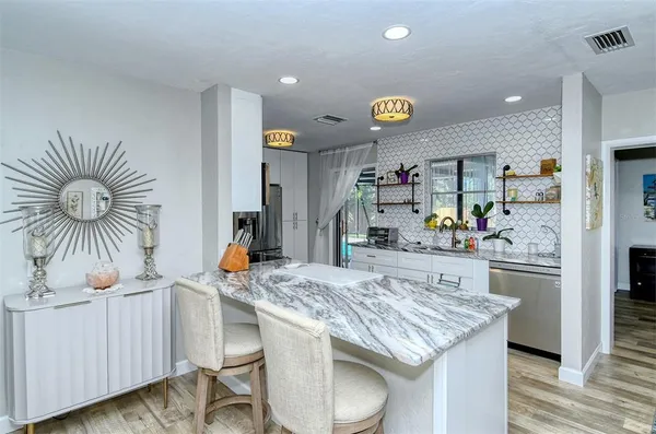 $7,950 | 6758 South Lockwood Ridge Road, Sarasota, FL 34231