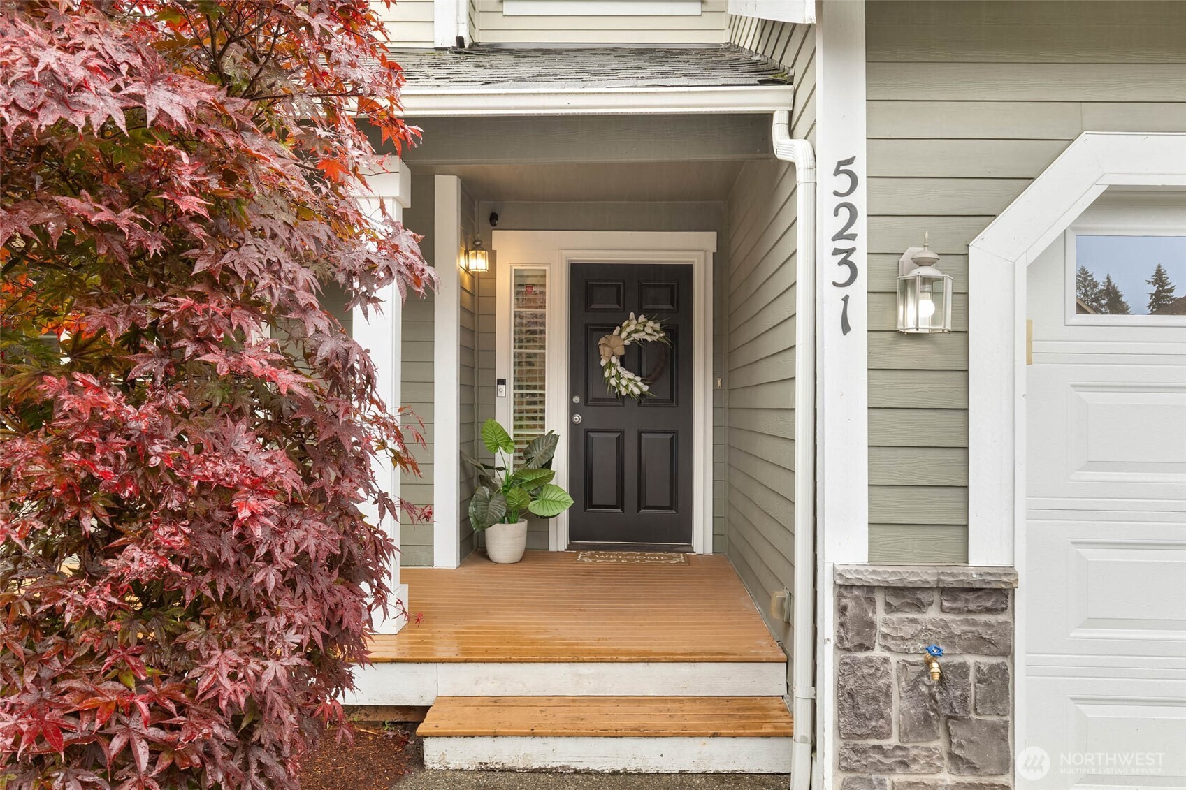 5231 Northeast 11th Court Renton, WA 98059 - Photo 2 of 31