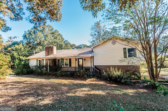 $215,000 | 202 Brantley Road, Warner Robins, GA 31093