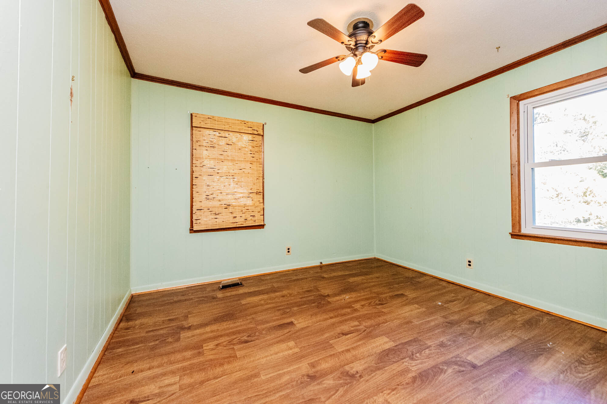 202 Brantley Road Warner Robins, GA 31093 - Photo 23 of 52 a view of room with window and ceiling fan