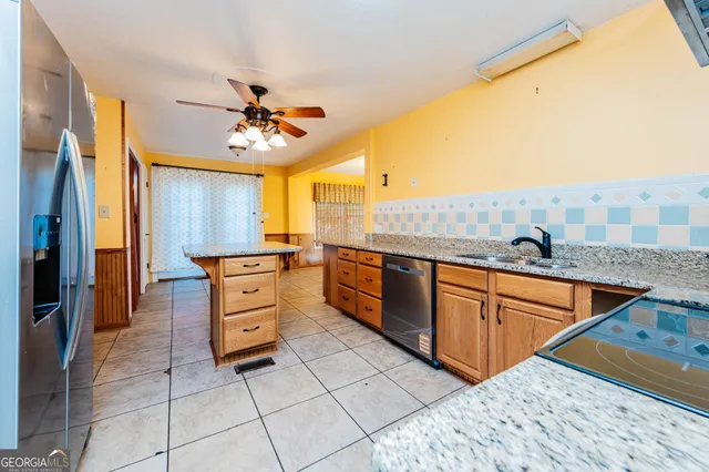 $215,000 | 202 Brantley Road, Warner Robins, GA 31093