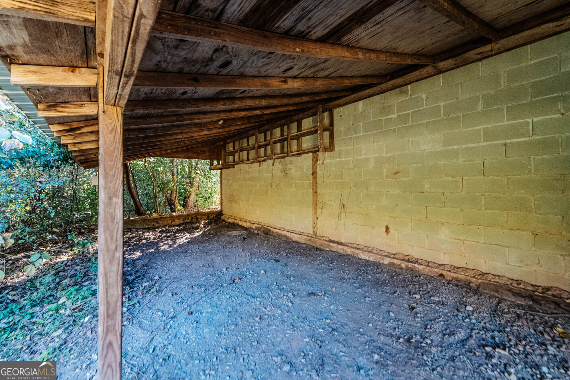 202 Brantley Road Warner Robins, GA 31093 - Photo 50 of 52 a view of a backyard of a house