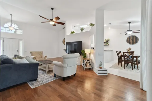 $379,400 | 4327 Murfield Drive East, Bradenton, FL 34203