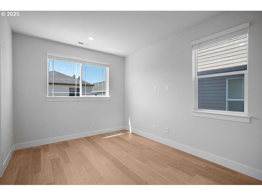 7773 Northwest Eleanor Avenue Portland, OR 97229 - Photo 12 of 31