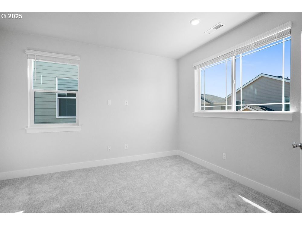 7773 Northwest Eleanor Avenue Portland, OR 97229 - Photo 8 of 31