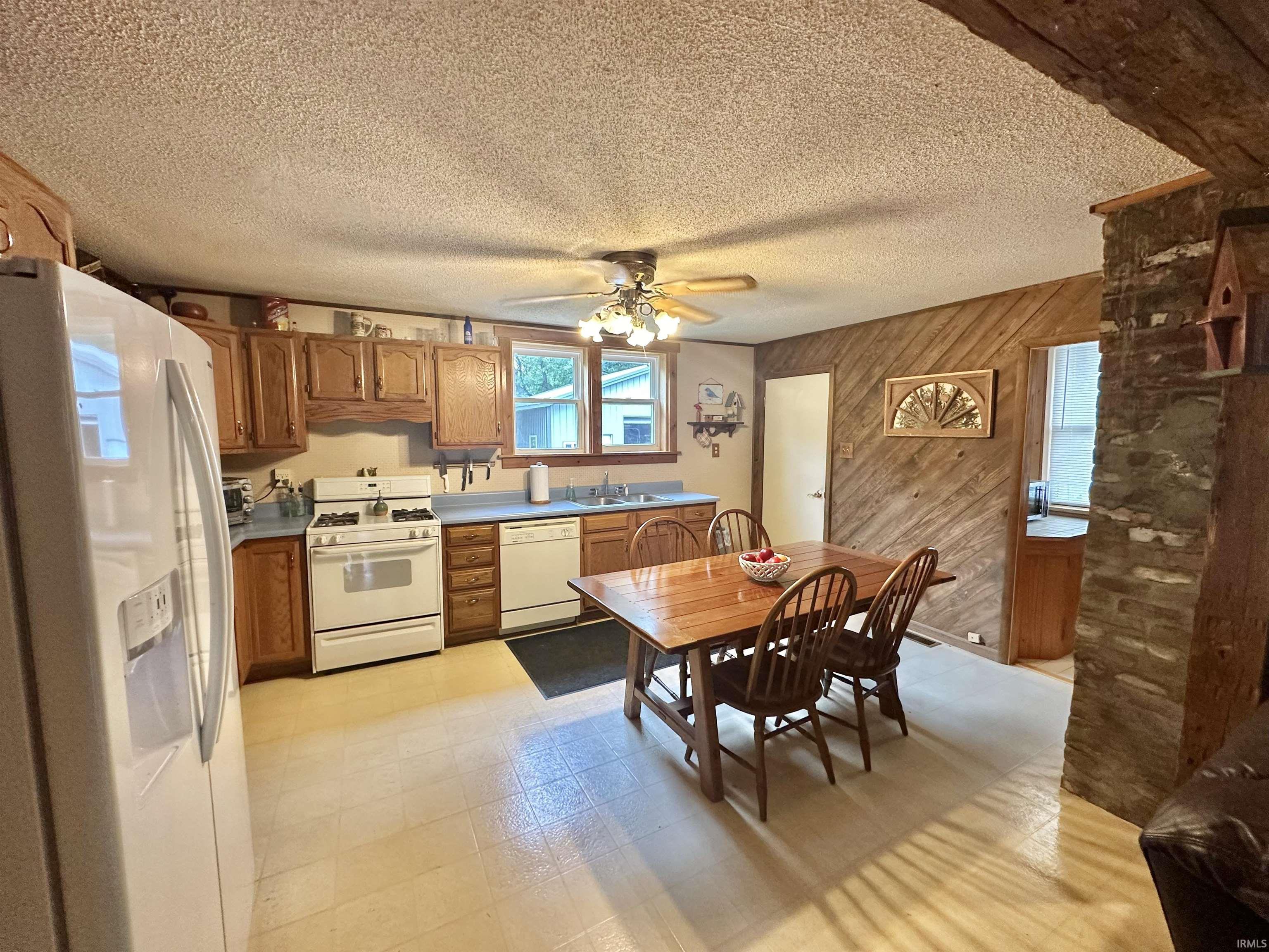 10135 Fischer Road Evansville, IN 47720 - Photo 4 of 14 Gallery Image 4