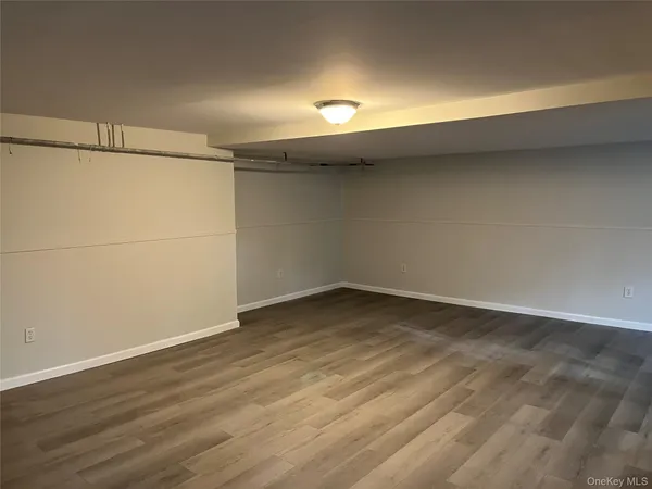 $4,800 | 3 Wensley Road, Plainview, NY 11803