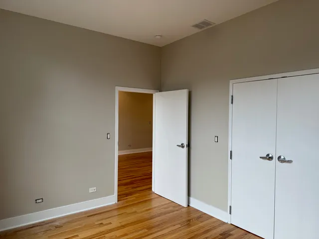 $3,490 | 3122 North Broadway, Unit 305, Chicago, IL 60657