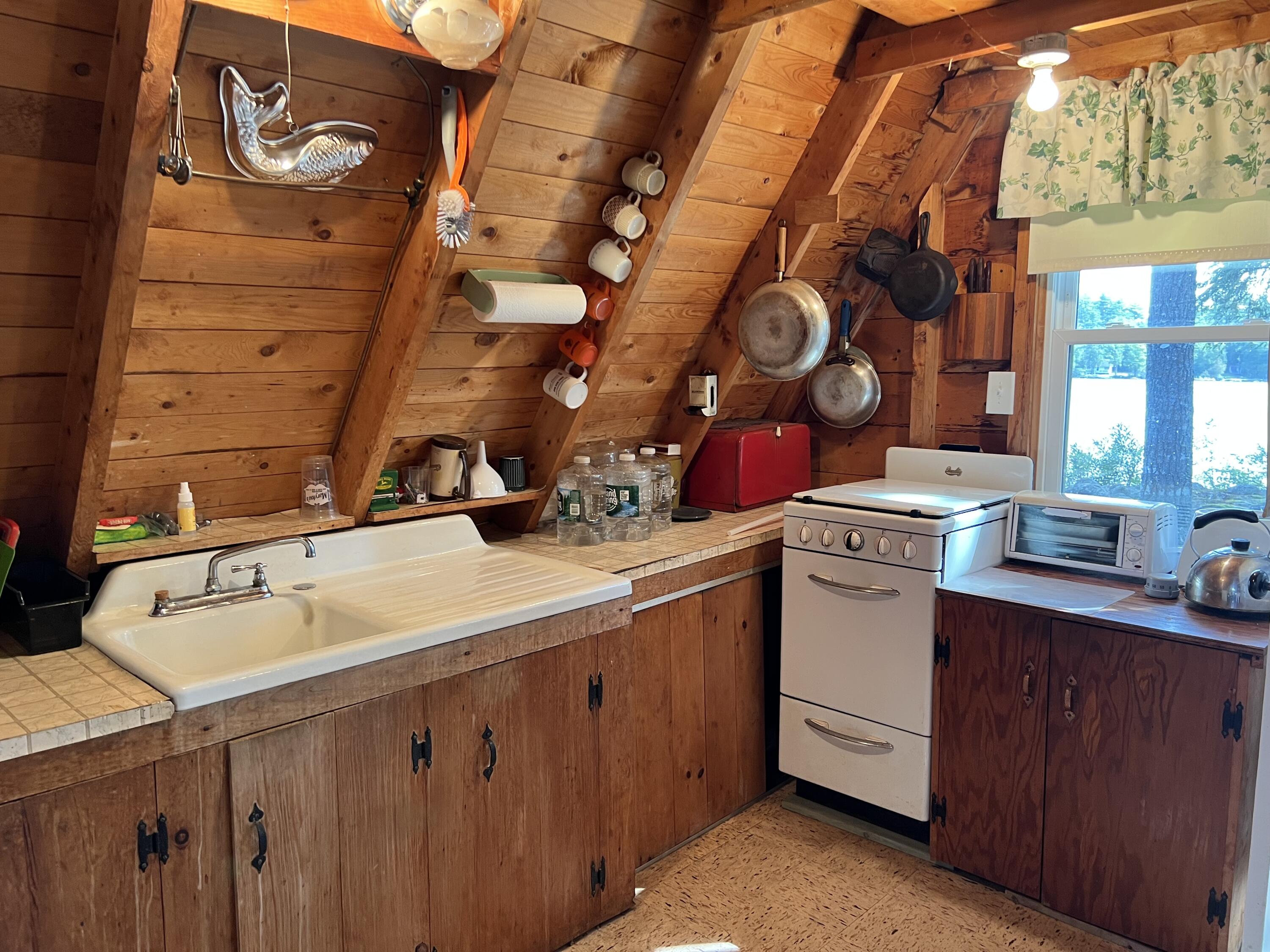 56 Marsh Road Lincoln, ME 04457 - Photo 21 of 67 10