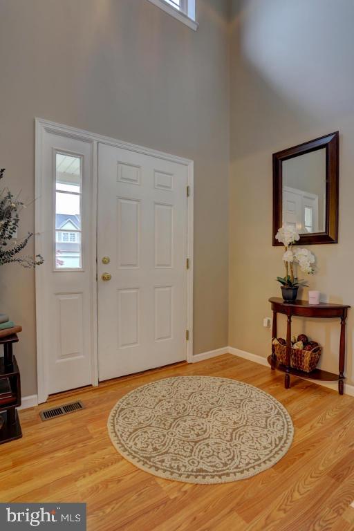 324 Cambridge Lane Lititz, PA 17543 - Photo 2 of 33 Gallery Image 2