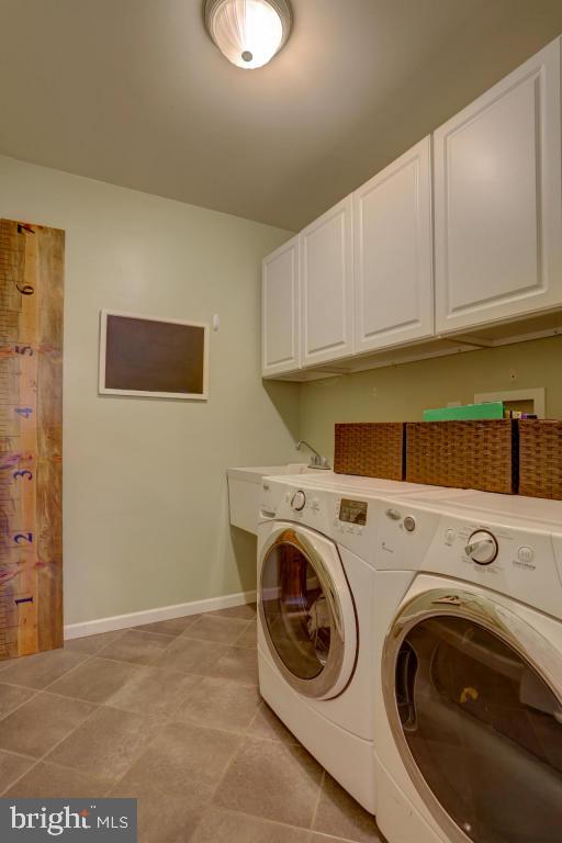 324 Cambridge Lane Lititz, PA 17543 - Photo 15 of 33 Gallery Image 15