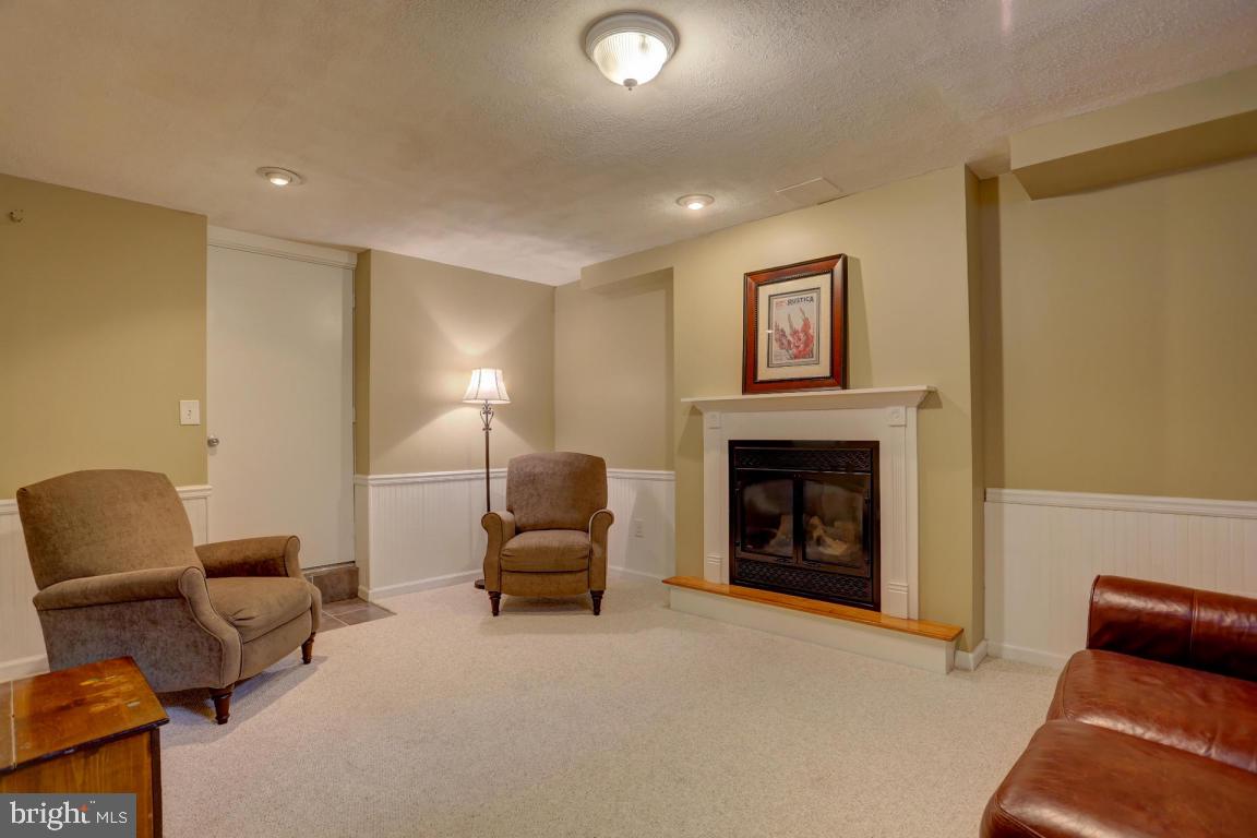 324 Cambridge Lane Lititz, PA 17543 - Photo 16 of 33 Gallery Image 16