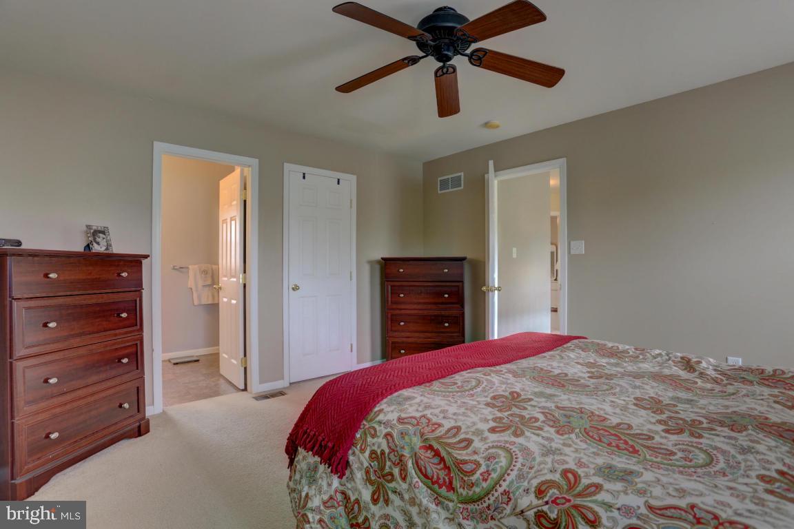 324 Cambridge Lane Lititz, PA 17543 - Photo 24 of 33 Gallery Image 24