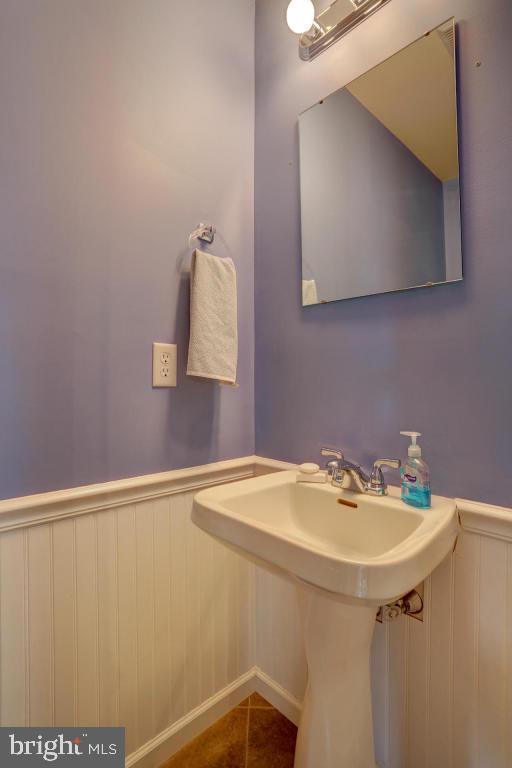 324 Cambridge Lane Lititz, PA 17543 - Photo 6 of 33 Gallery Image 6