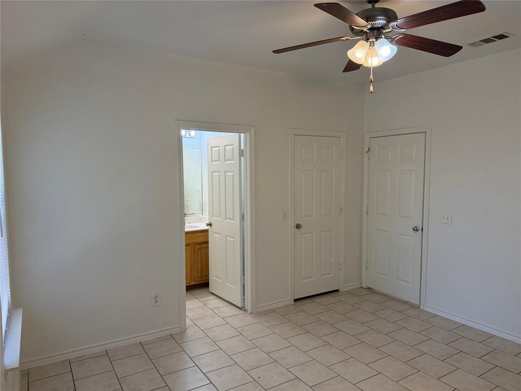 5500 David Strickland Road Fort Worth, TX 76119 - Photo 17 of 25