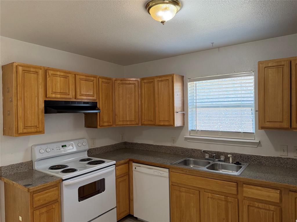 5500 David Strickland Road Fort Worth, TX 76119 - Photo 19 of 25