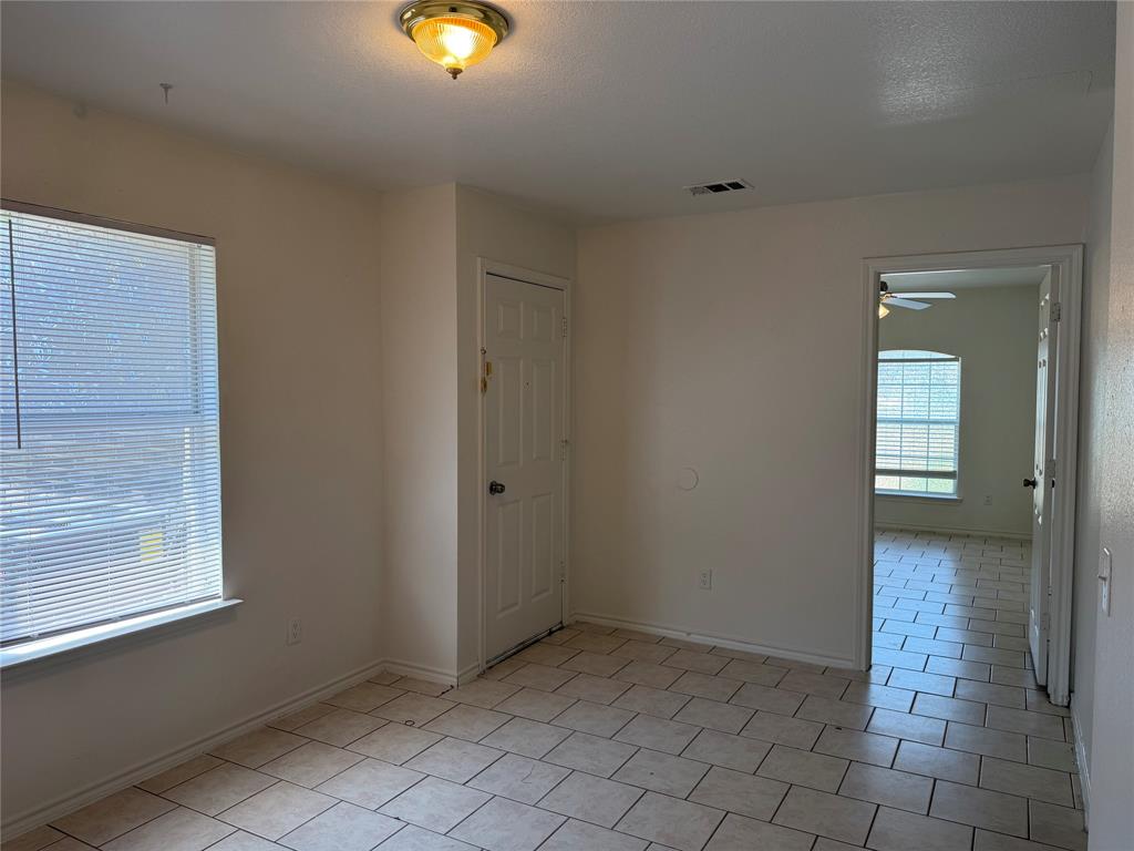 5500 David Strickland Road Fort Worth, TX 76119 - Photo 22 of 25