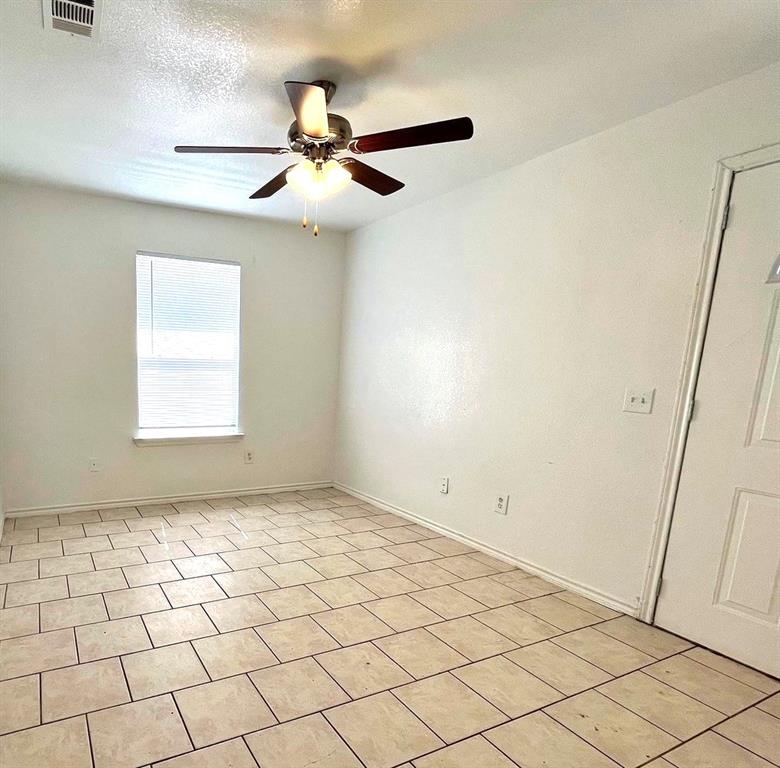 5500 David Strickland Road Fort Worth, TX 76119 - Photo 23 of 25