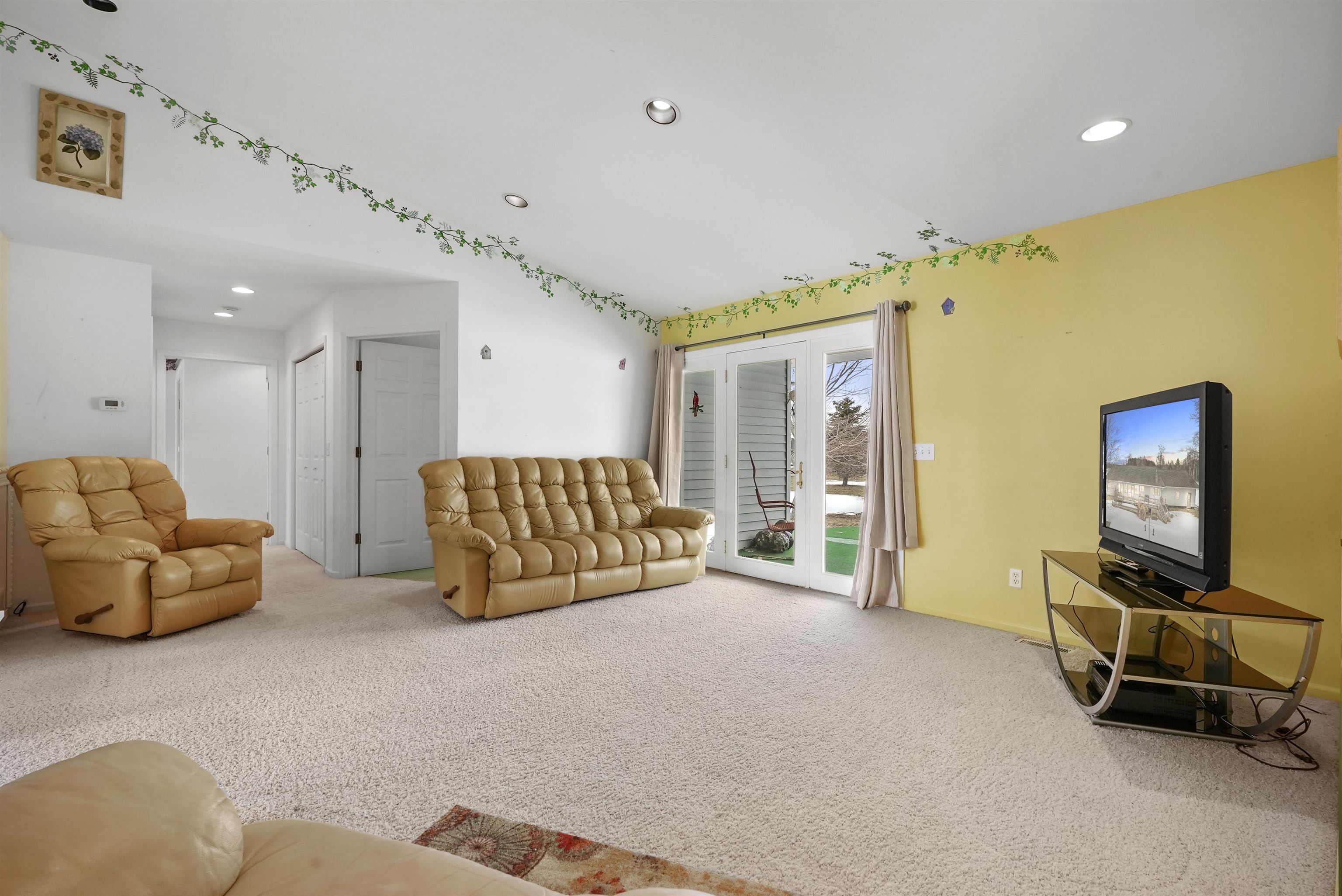 6187 North 39 Road Manton, MI 49663 - Photo 27 of 45 1909317-26.JPG