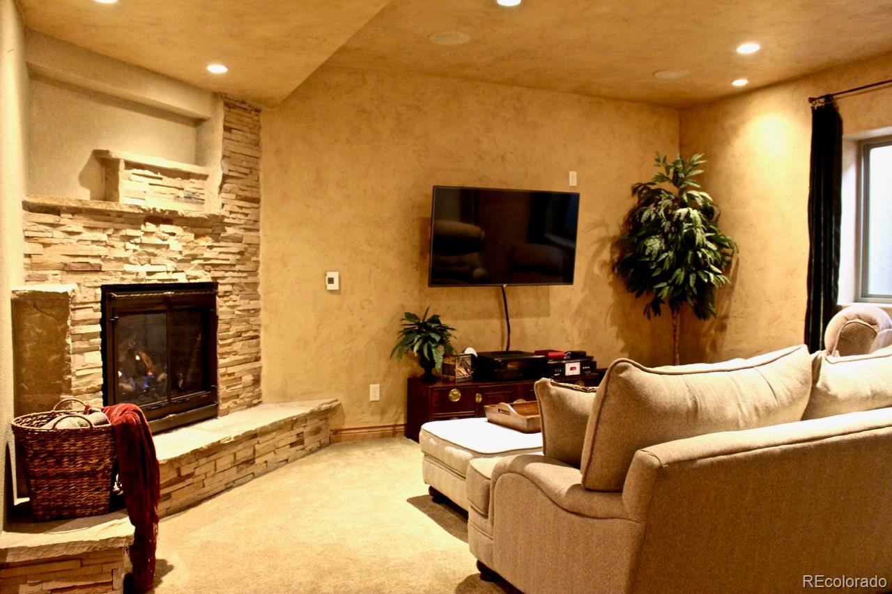 1819 Haystack Road Castle Rock, CO 80104 - Photo 20 of 35