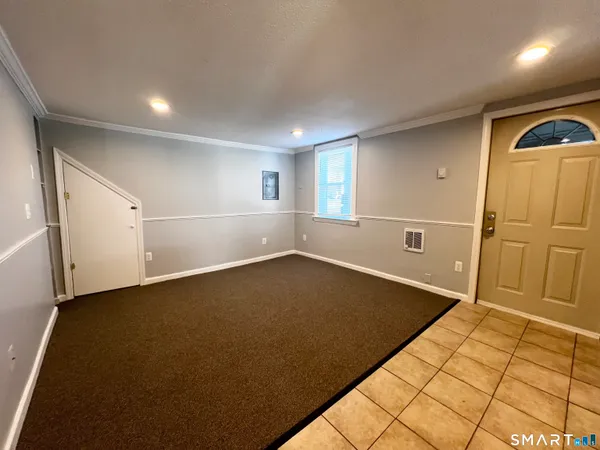 $1,175 | 204 South Main Street, Unit 1, Middletown, CT 06457
