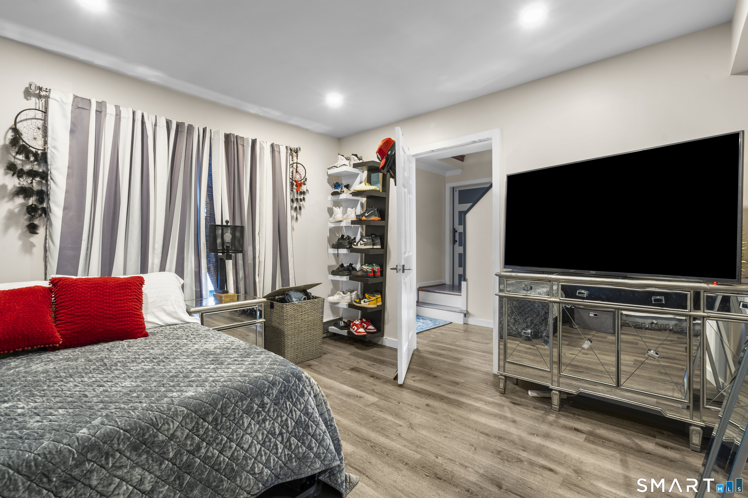 102 Forest St Extension East Haven, CT 06512 - Photo 17 of 23