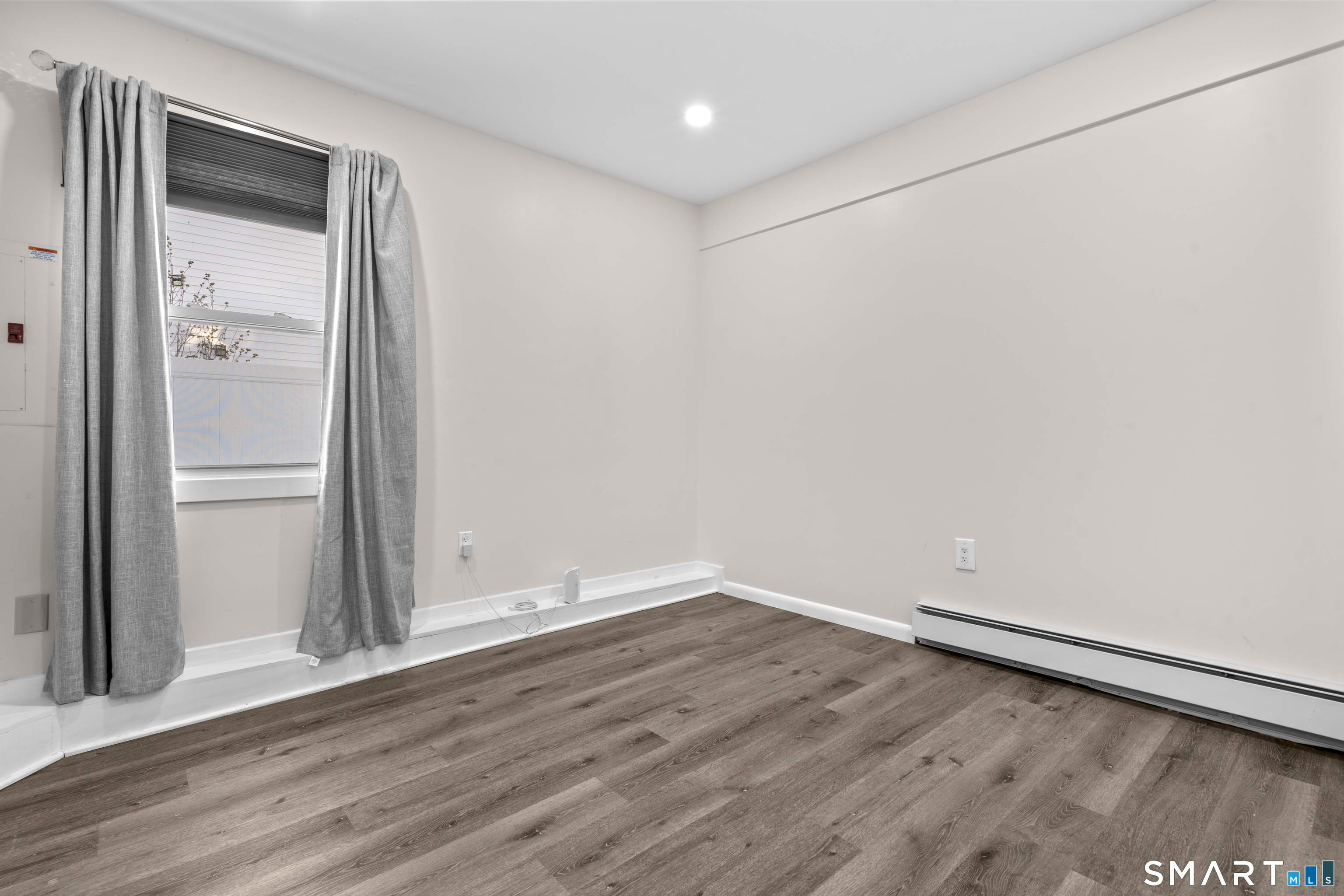102 Forest St Extension East Haven, CT 06512 - Photo 25 of 37