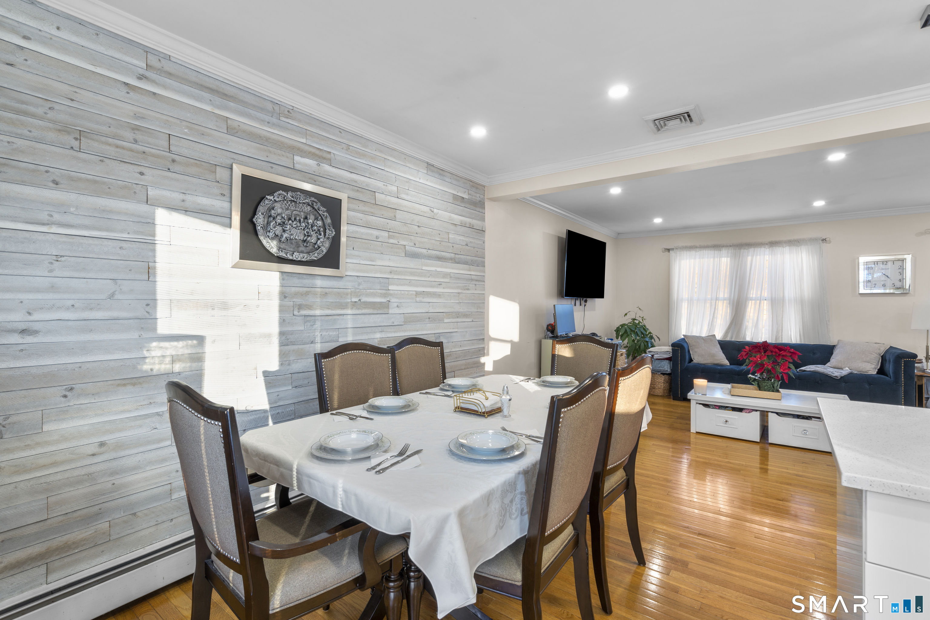 102 Forest St Extension East Haven, CT 06512 - Photo 9 of 23