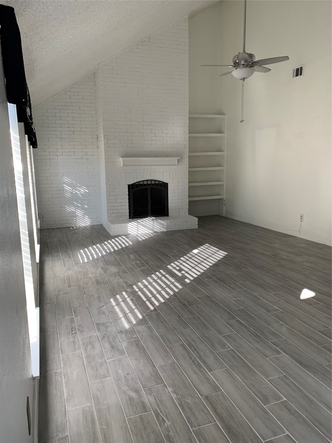 11110 Bammel North Houston Road, Unit C Houston, TX 77066 - Photo 2 of 13 Wood flooring throughout home!