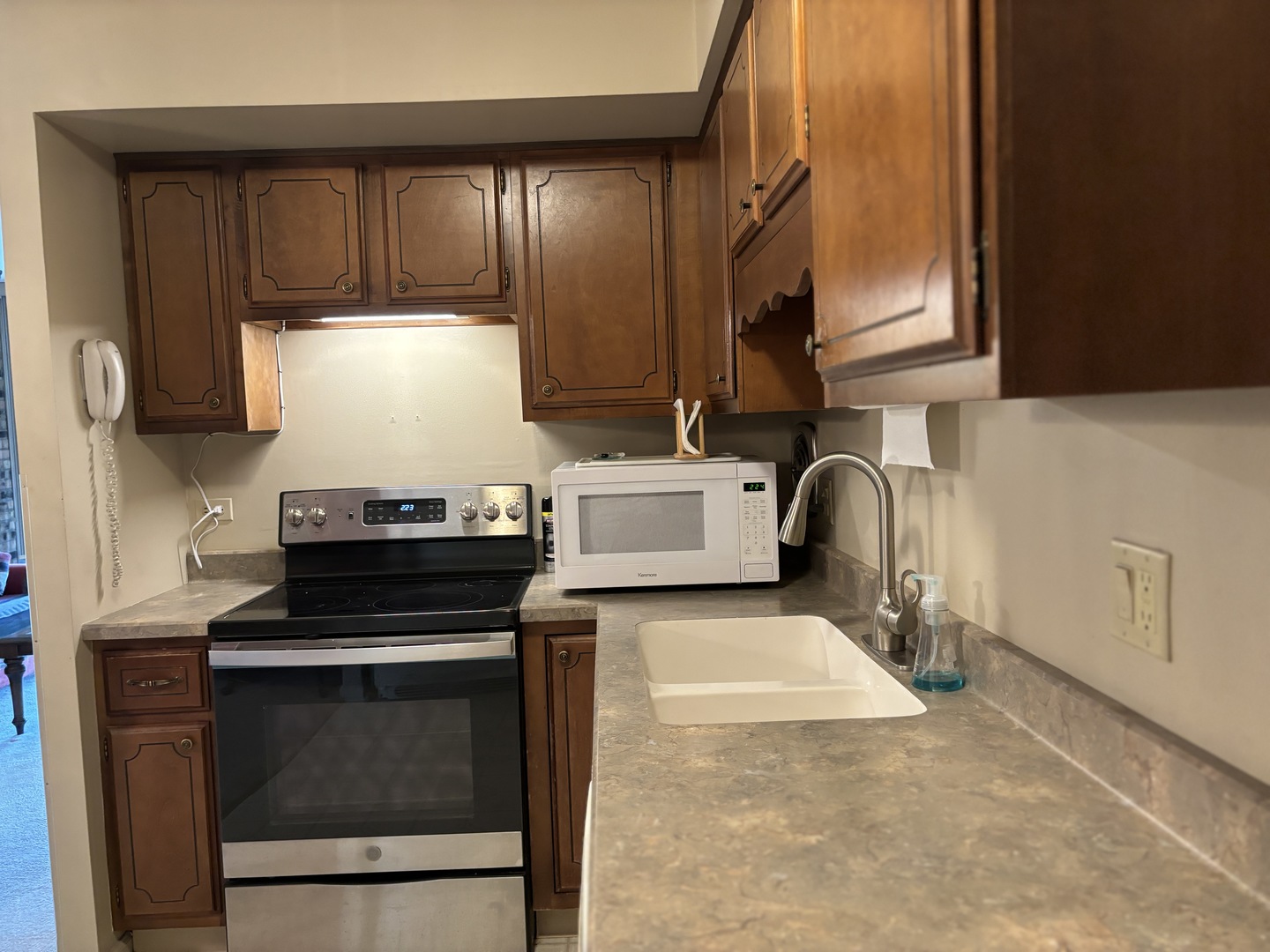101 Bar Harbour Road, Unit 2L Schaumburg, IL 60193 - Photo 19 of 41 Gallery Image 19