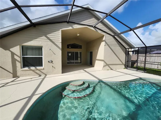 $569,900 | 4694 Prairie Point Boulevard, Kissimmee, FL 34746