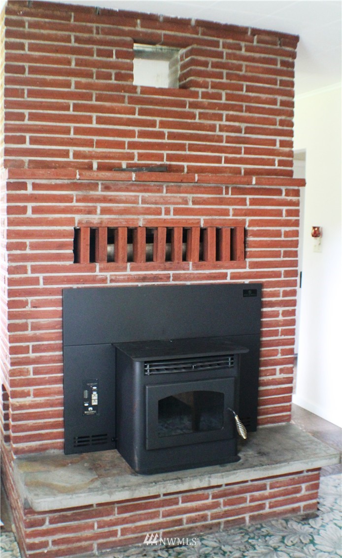 83 Malone Hill Road Elma, WA 98541 - Photo 4 of 21 Gallery Image 4