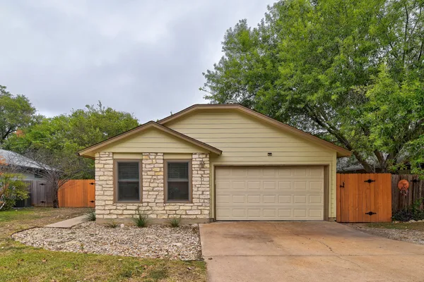 $2,095 | 6002 Baton Rouge Drive, Austin, TX 78727