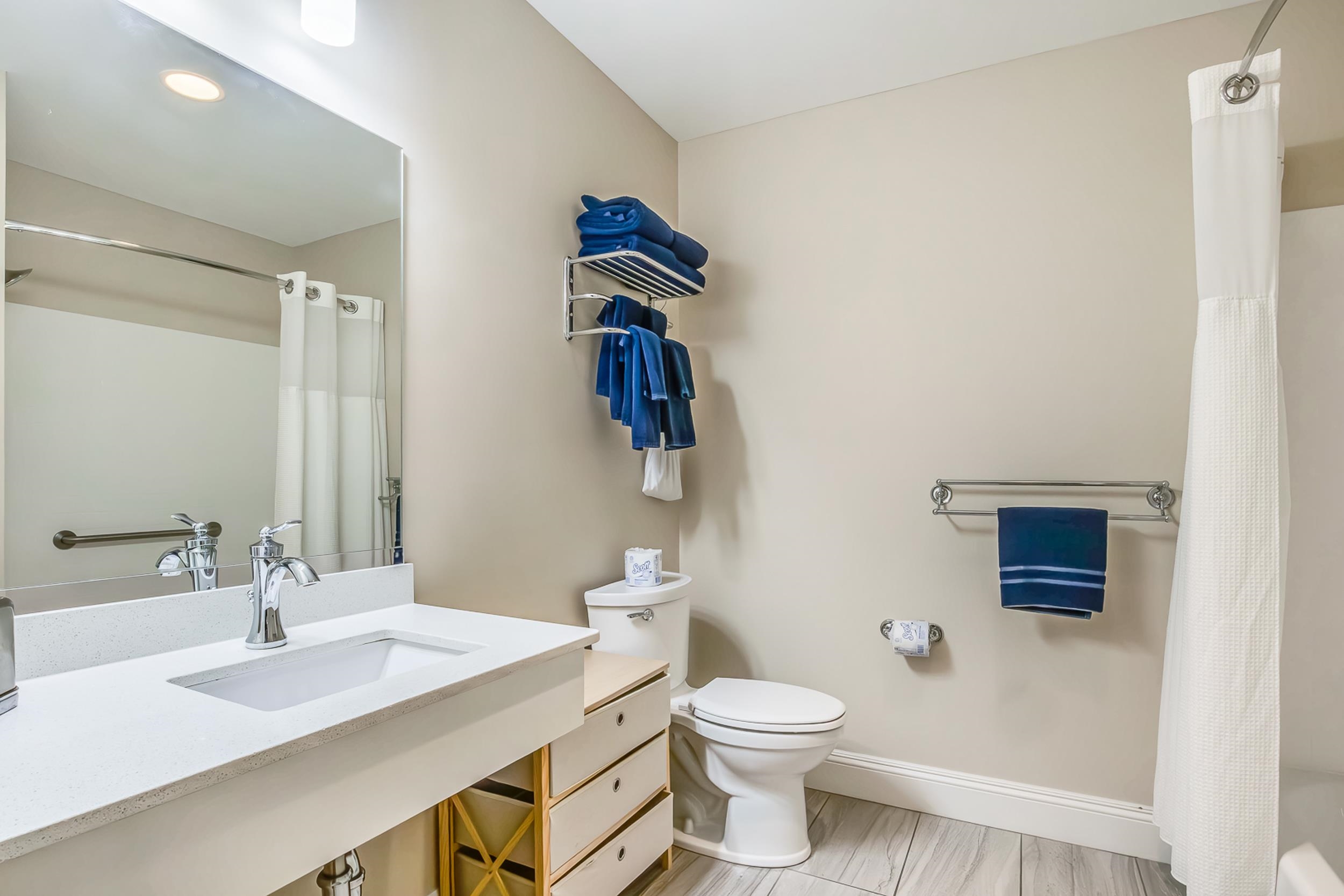 1 Ocean Avenue, Unit 210/212 FRACTION 3 York, ME 03909 - Photo 9 of 36