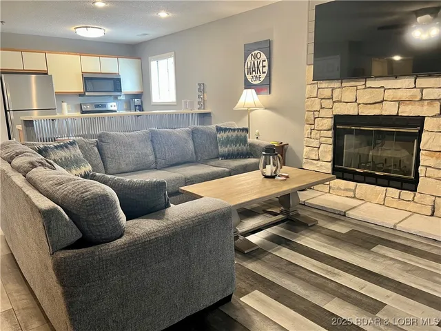 $225,000 | 1011 Indian Pointe, Unit 1011, Osage Beach, MO 65065