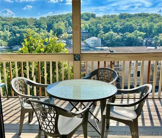 $225,000 | 1011 Indian Pointe, Unit 1011, Osage Beach, MO 65065