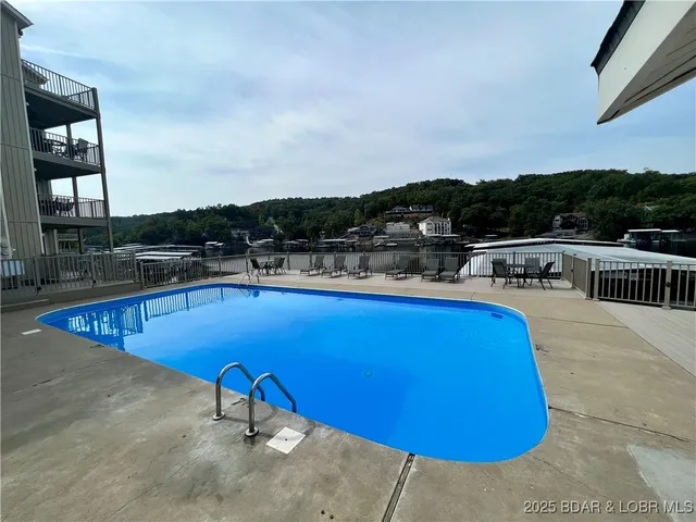 $225,000 | 1011 Indian Pointe, Unit 1011, Osage Beach, MO 65065