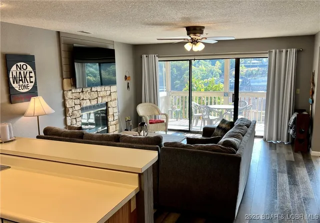 $225,000 | 1011 Indian Pointe, Unit 1011, Osage Beach, MO 65065