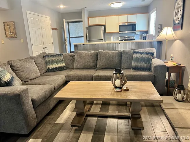$225,000 | 1011 Indian Pointe, Unit 1011, Osage Beach, MO 65065
