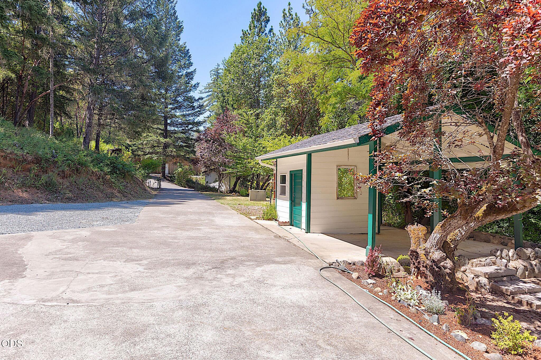 11150 Lower River Road Grants Pass, OR 97526 - Photo 41 of 108