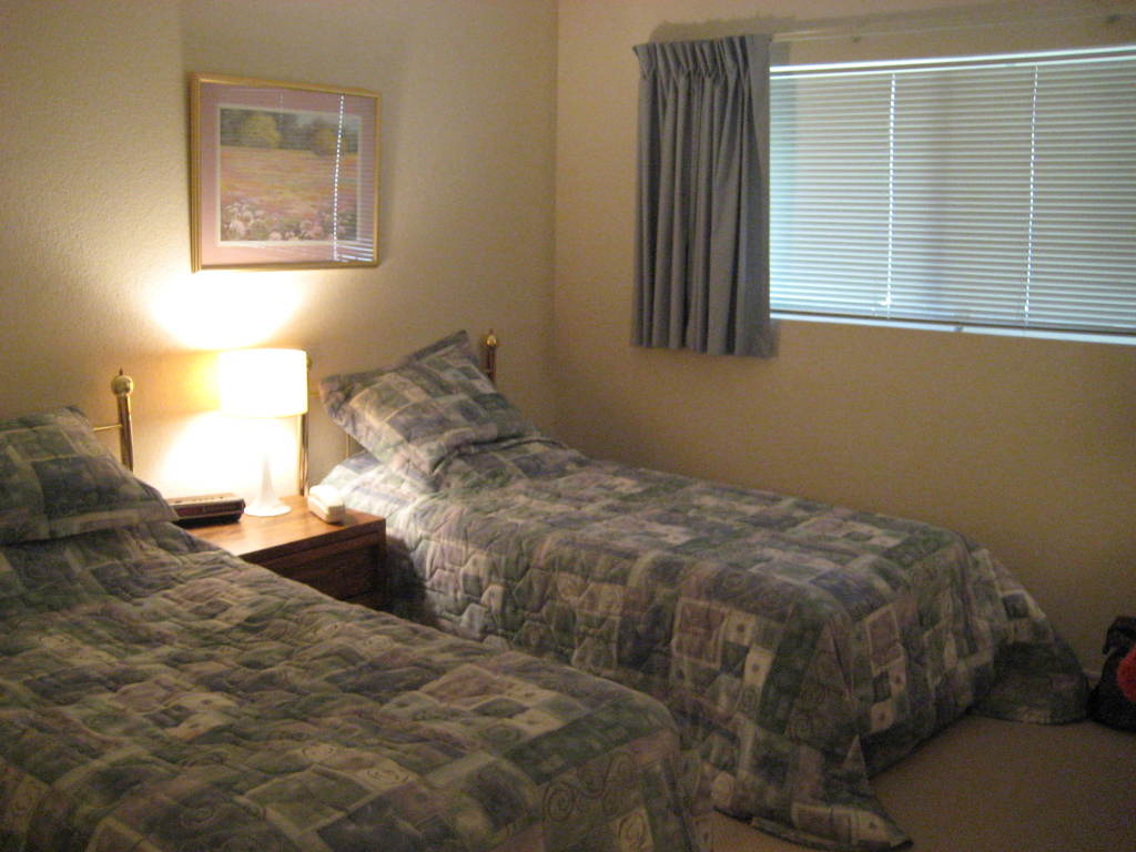 7430 East Chaparral Road, Unit 215 Scottsdale, AZ 85250 - Photo 8 of 10 guest bedroom