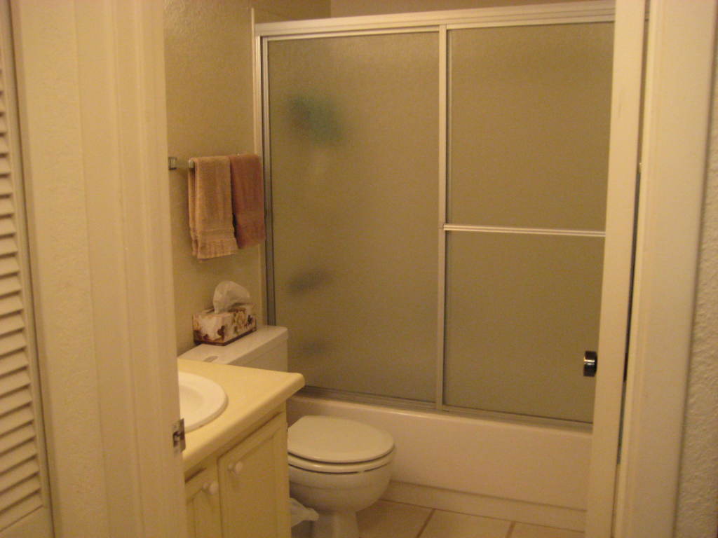 7430 East Chaparral Road, Unit 215 Scottsdale, AZ 85250 - Photo 9 of 10 guest bathroom